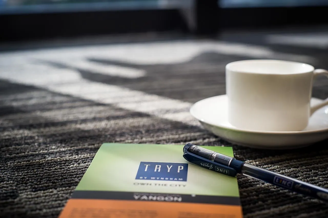 Tryp By Wyndham Yangon酒店 4*, 仰光